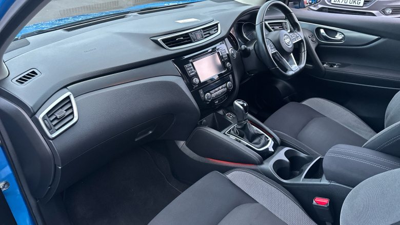 Nissan Qashqai 1.2 DiG-T N-Connecta 5dr Xtronic Petrol Hatchback